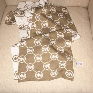 NWOT Michael Kors reversible scarf